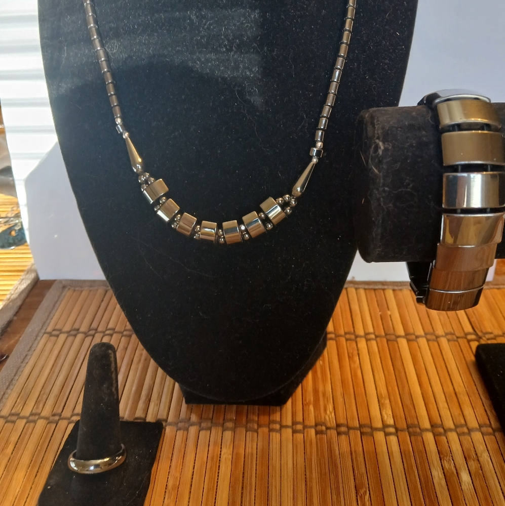 Shiny Black Magnetite Necklace, Ring  and Bracelet Set
